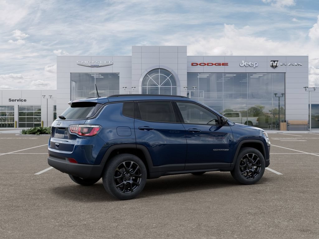 New 2026 Jeep Compass Latitude AWD/4WD image 4