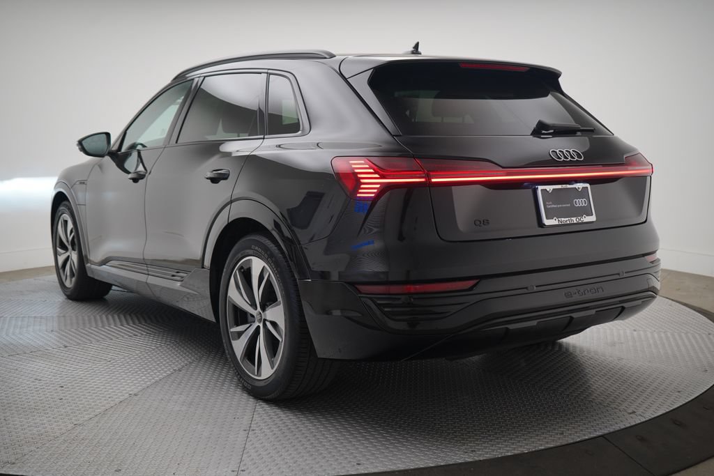 Certified 2024 Audi Q8 e-tron Premium AWD/4WD image 3