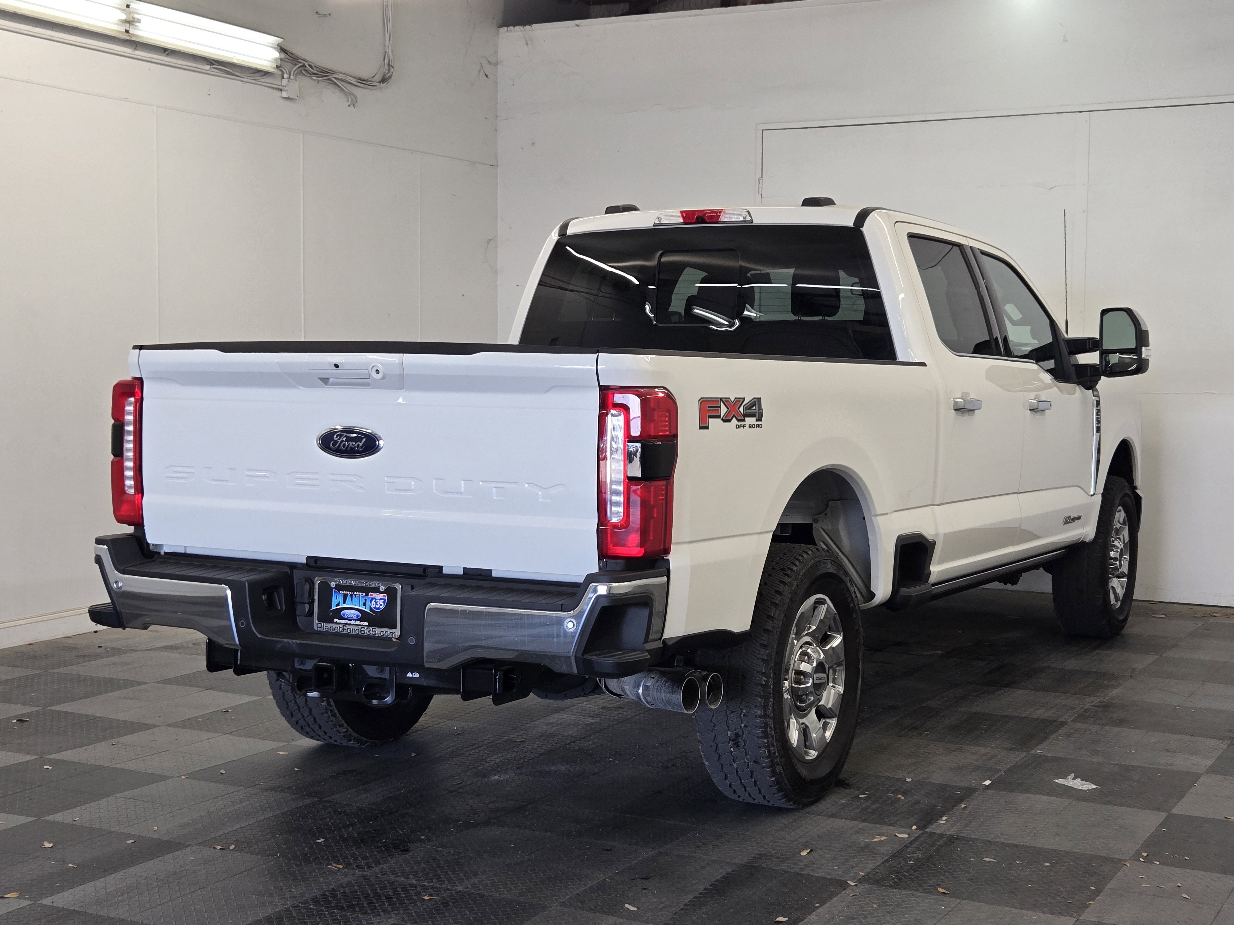 Used 2025 Ford F250 Lariat w/ Lariat Ultimate Package image 5