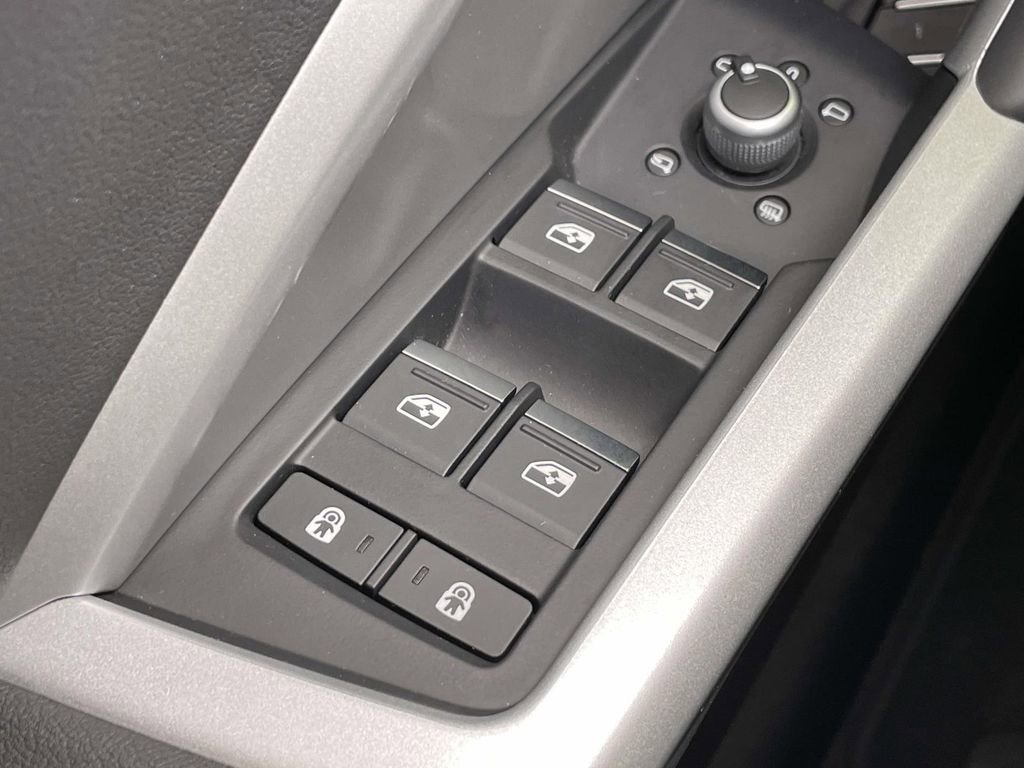 Certified 2022 Audi Q3 2.0T Premium w/ Convenience Package image 35