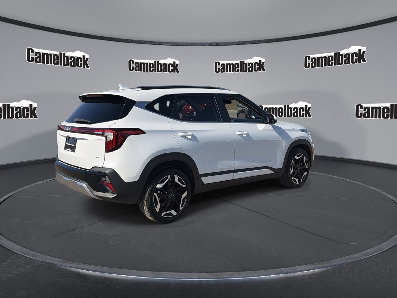 Used 2026 Kia Seltos SX w/ SX Sunroof Package AWD/4WD image 7