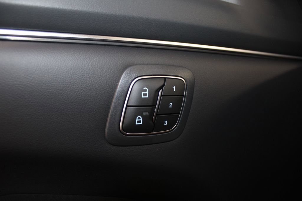 New 2024 Ford Mustang Mach-E Select w/ Comfort Package Lite image 39