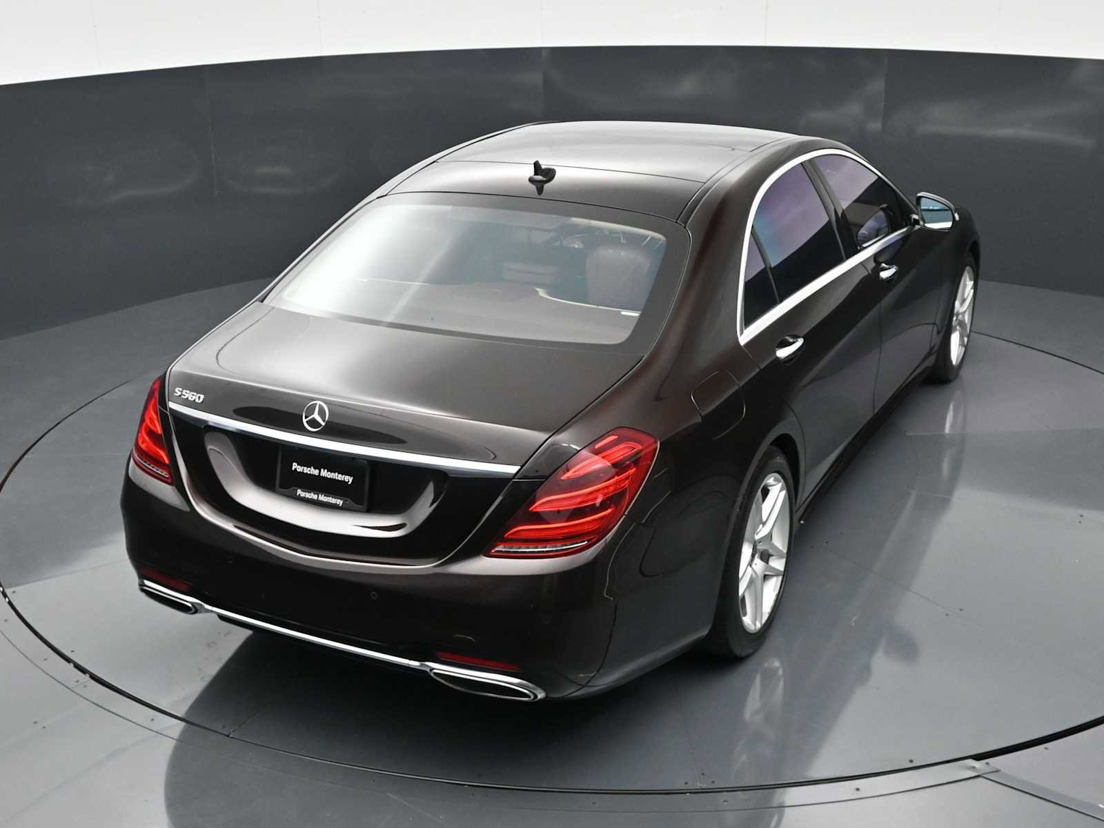 Used 2018 Mercedes-Benz S 560 Sedan image 37