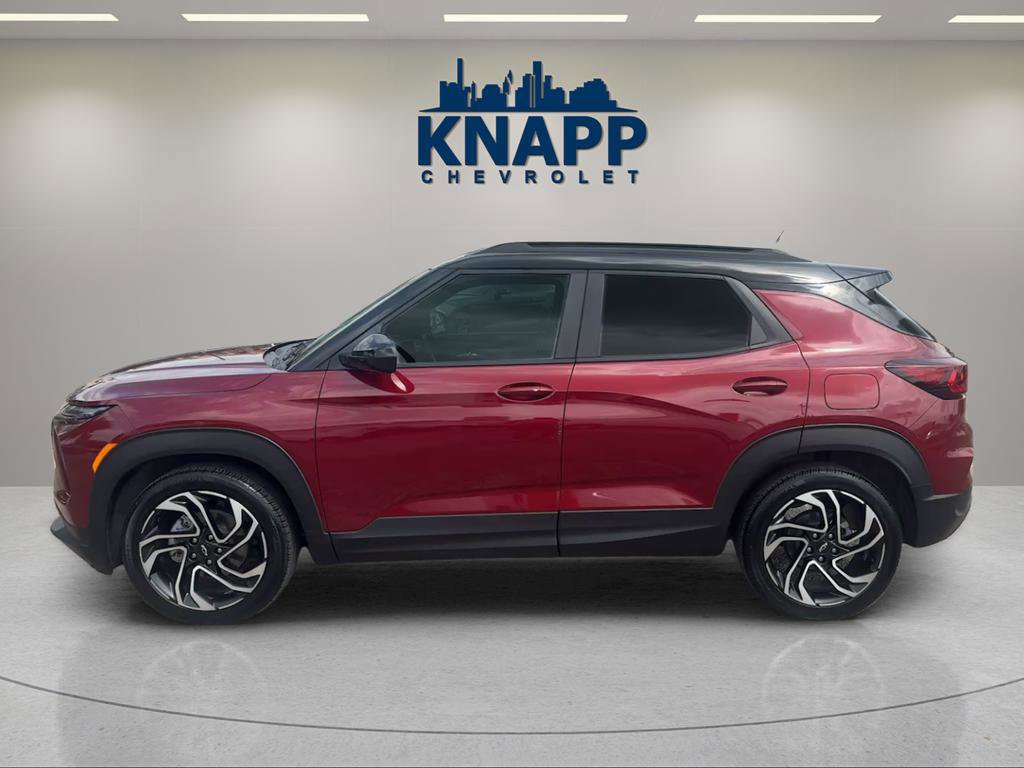Used 2024 Chevrolet TrailBlazer RS w/ Driver Confidence Package FWD image 2