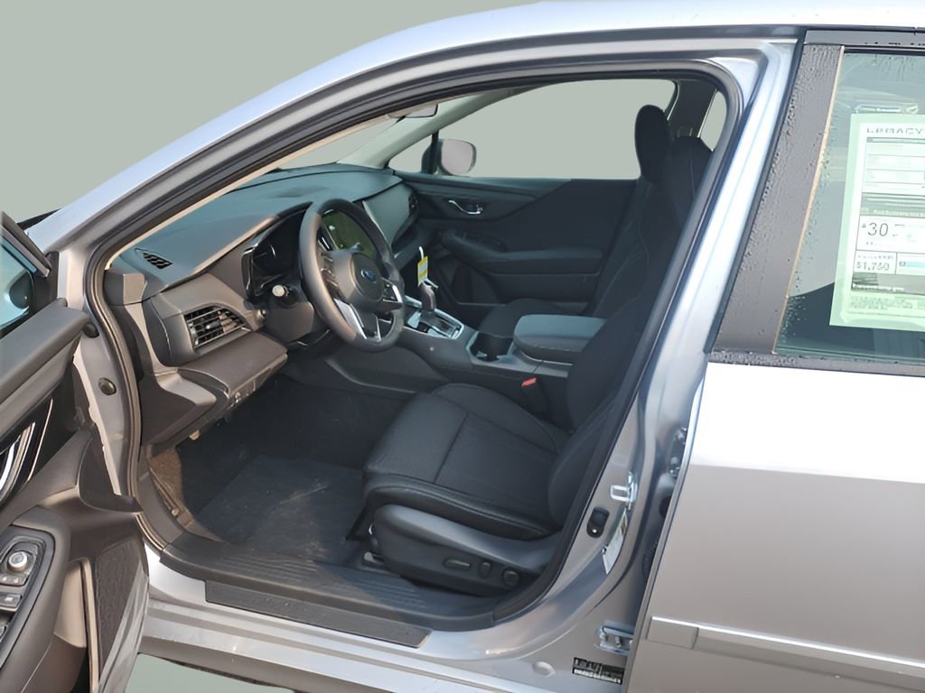Used 2025 Subaru Legacy Premium image 8
