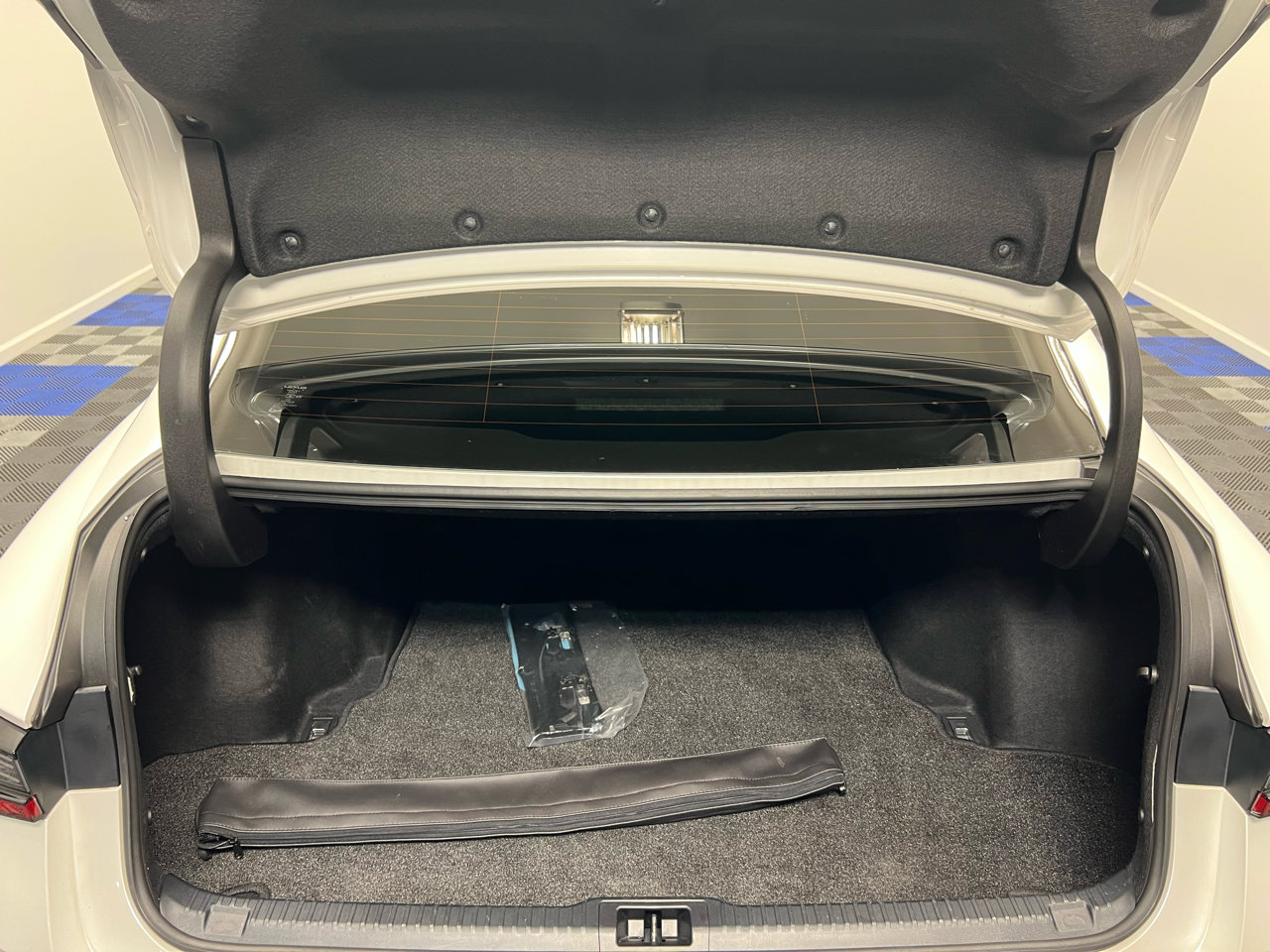 Used 2024 Lexus IS 300 w/ Comfort Package image 32