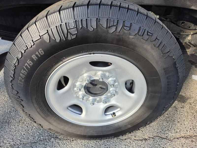 Used 2024 Chevrolet Express 3500 LS RWD image 15
