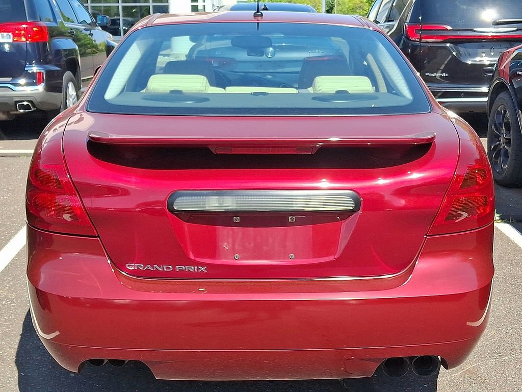 Used 2008 Pontiac Grand Prix GXP w/ Sun And Sound Package FWD image 5