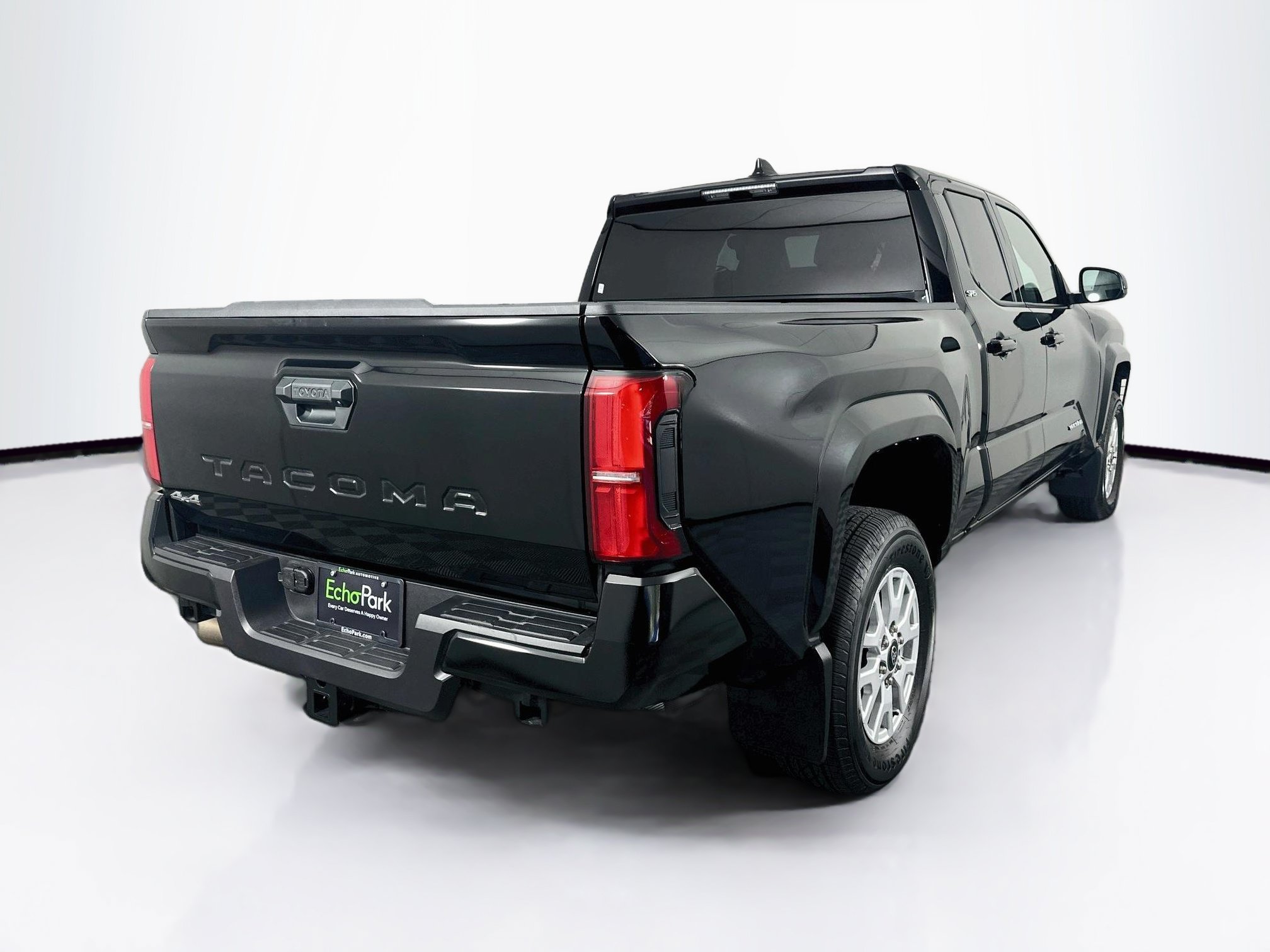 Used 2026 Toyota Tacoma SR5 AWD/4WD image 9