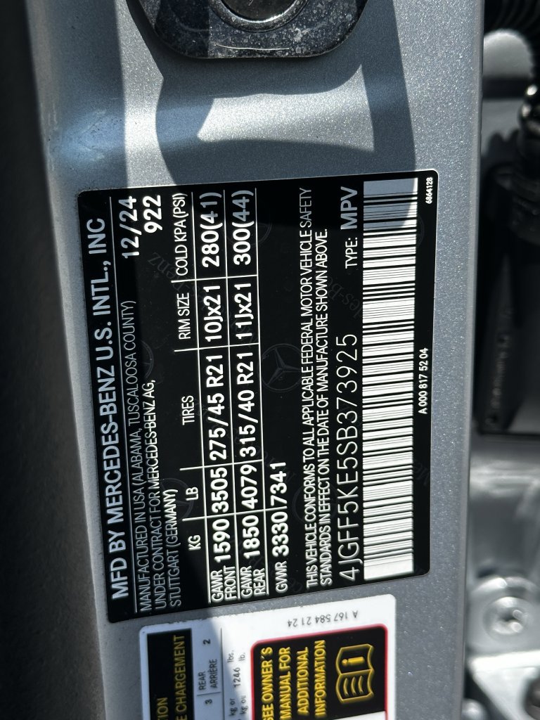 Certified 2025 Mercedes-Benz GLS 450 4MATIC w/ AMG Line Exterior image 37