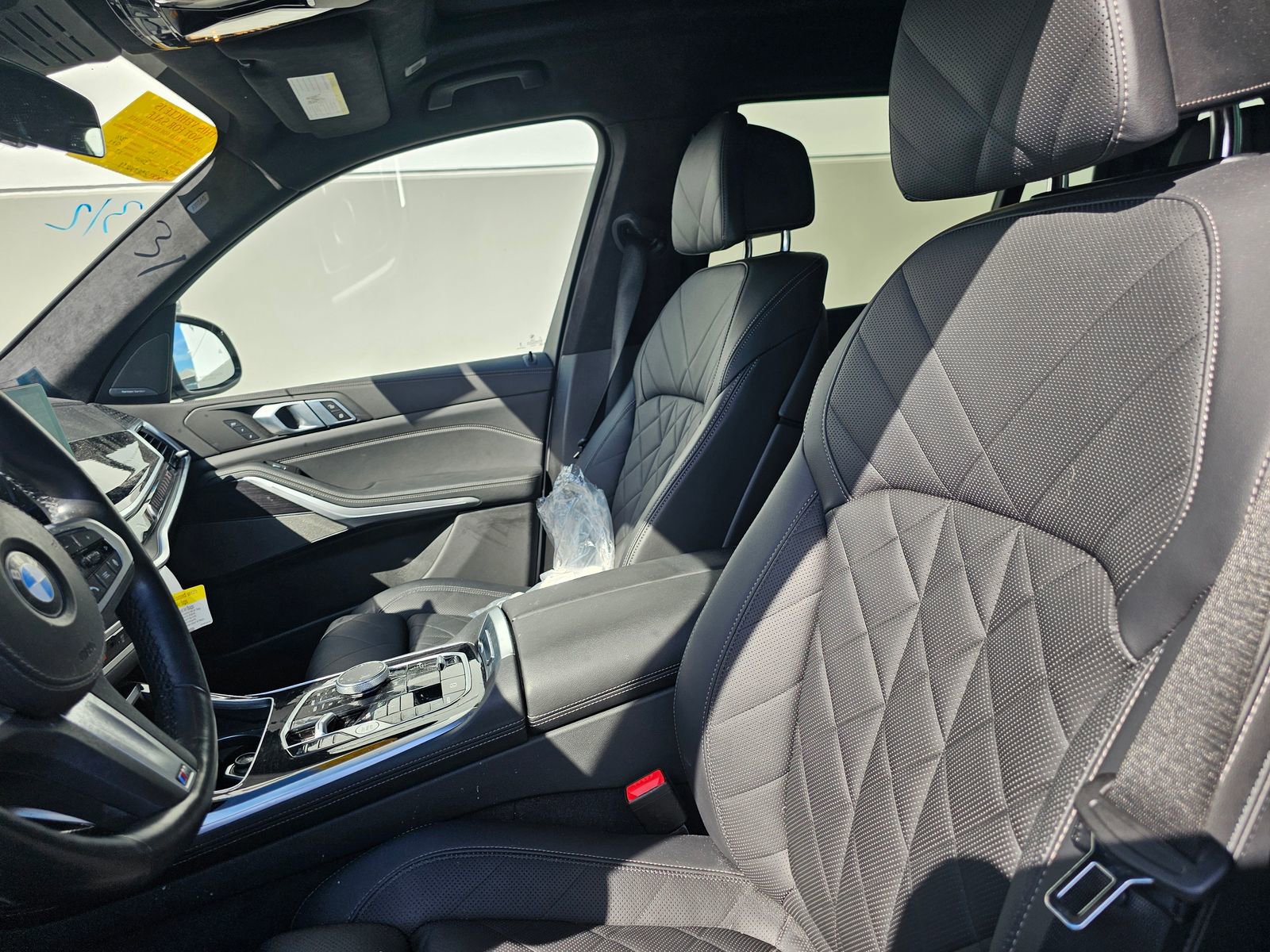 Used 2023 BMW X7 xDrive40i w/ M Sport Package image 6