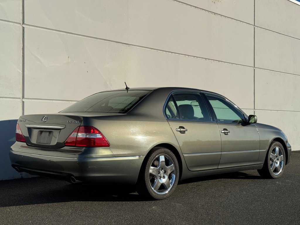 Used 2005 Lexus LS 430 RWD image 6