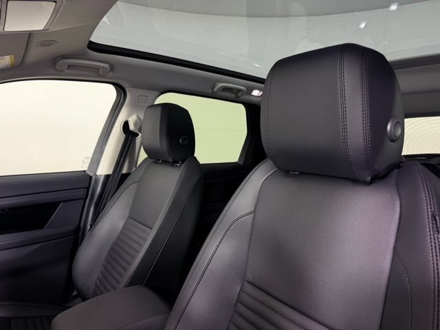 Certified 2025 Land Rover Discovery Sport S AWD/4WD image 6