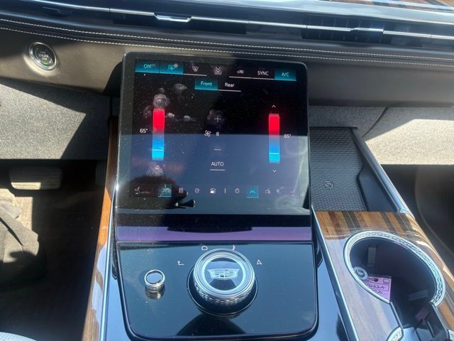 Certified 2025 Cadillac Escalade Sport Platinum AWD/4WD image 23