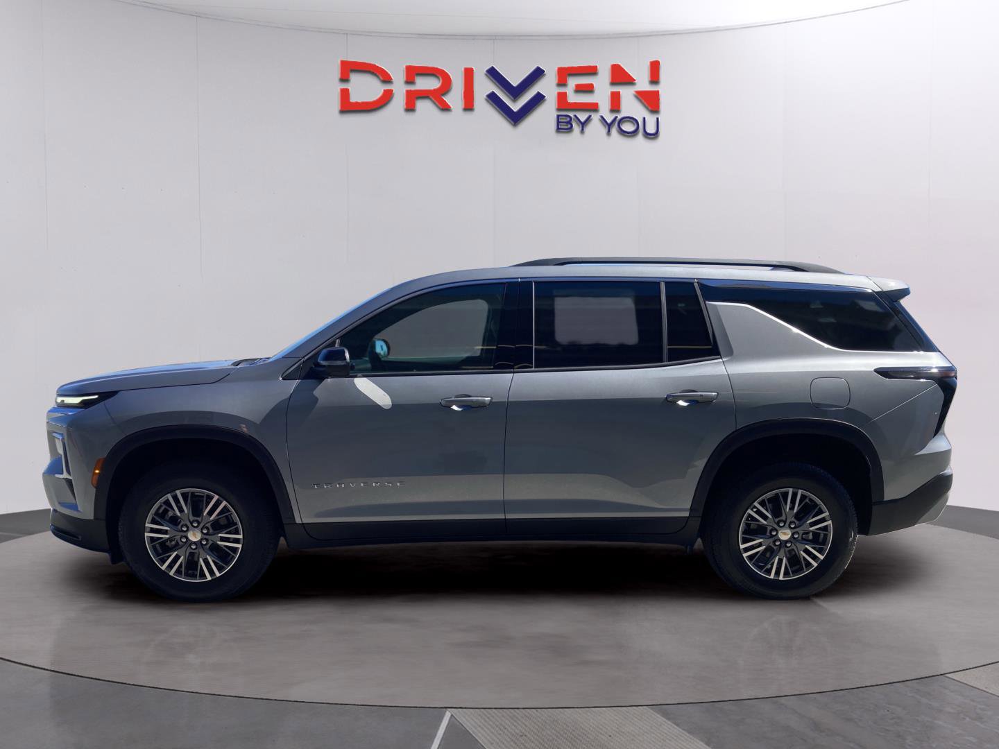 New 2026 Chevrolet Traverse LT w/ LPO, Floor Liner Package image 2