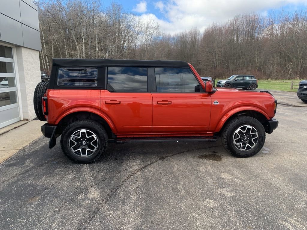 Used 2022 Ford Bronco Outer Banks image 8