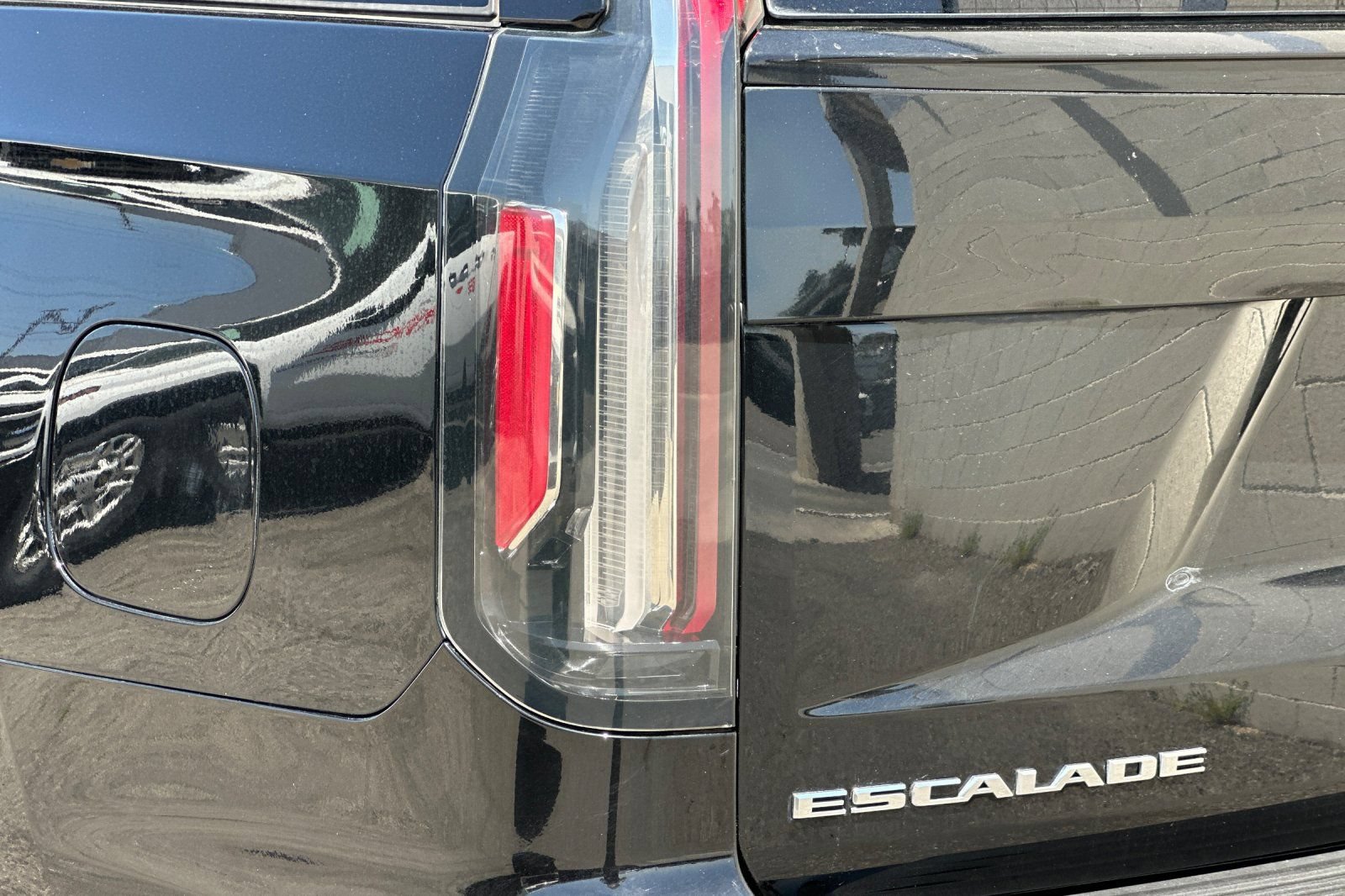 Certified 2023 Cadillac Escalade Sport AWD/4WD image 39