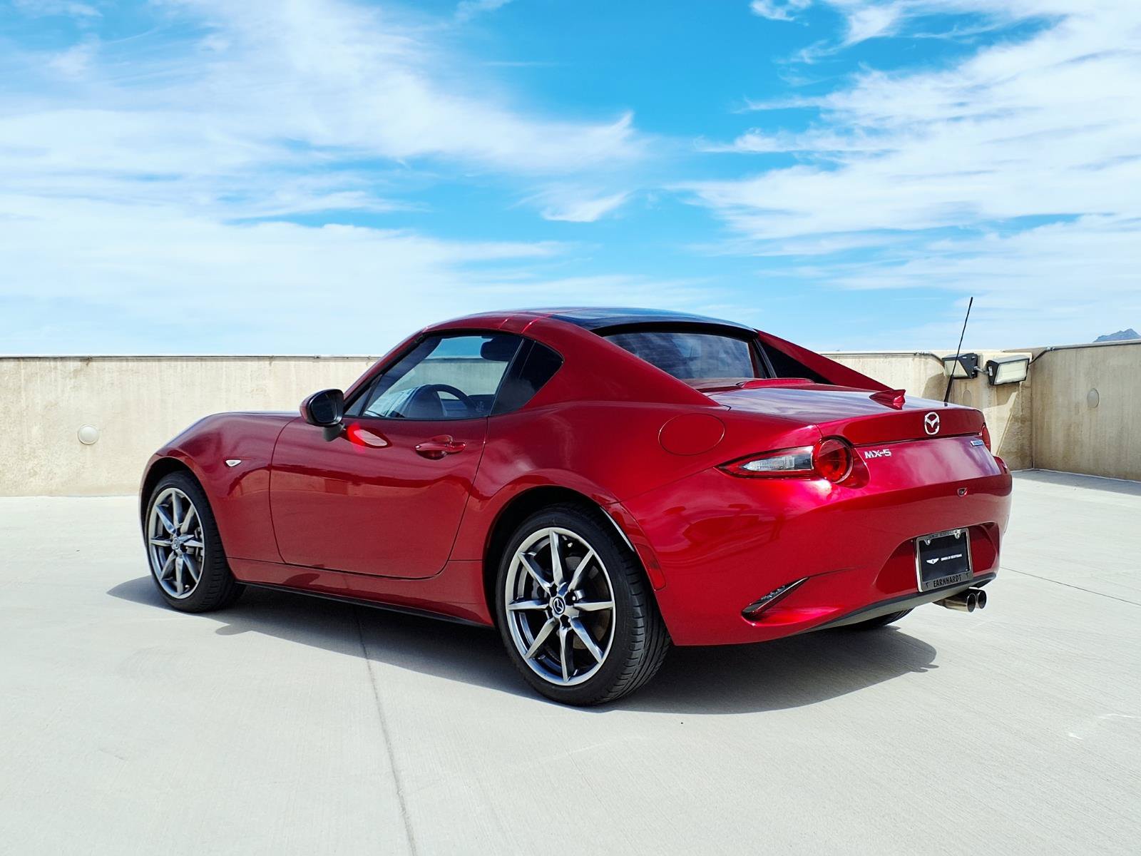 Used 2022 MAZDA MX-5 Miata RF Grand Touring RWD image 3