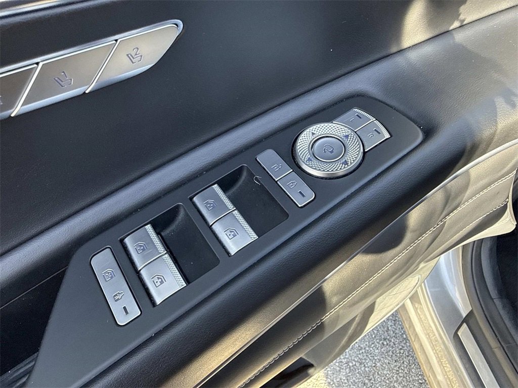 Used 2024 Genesis GV80 2.5T image 12