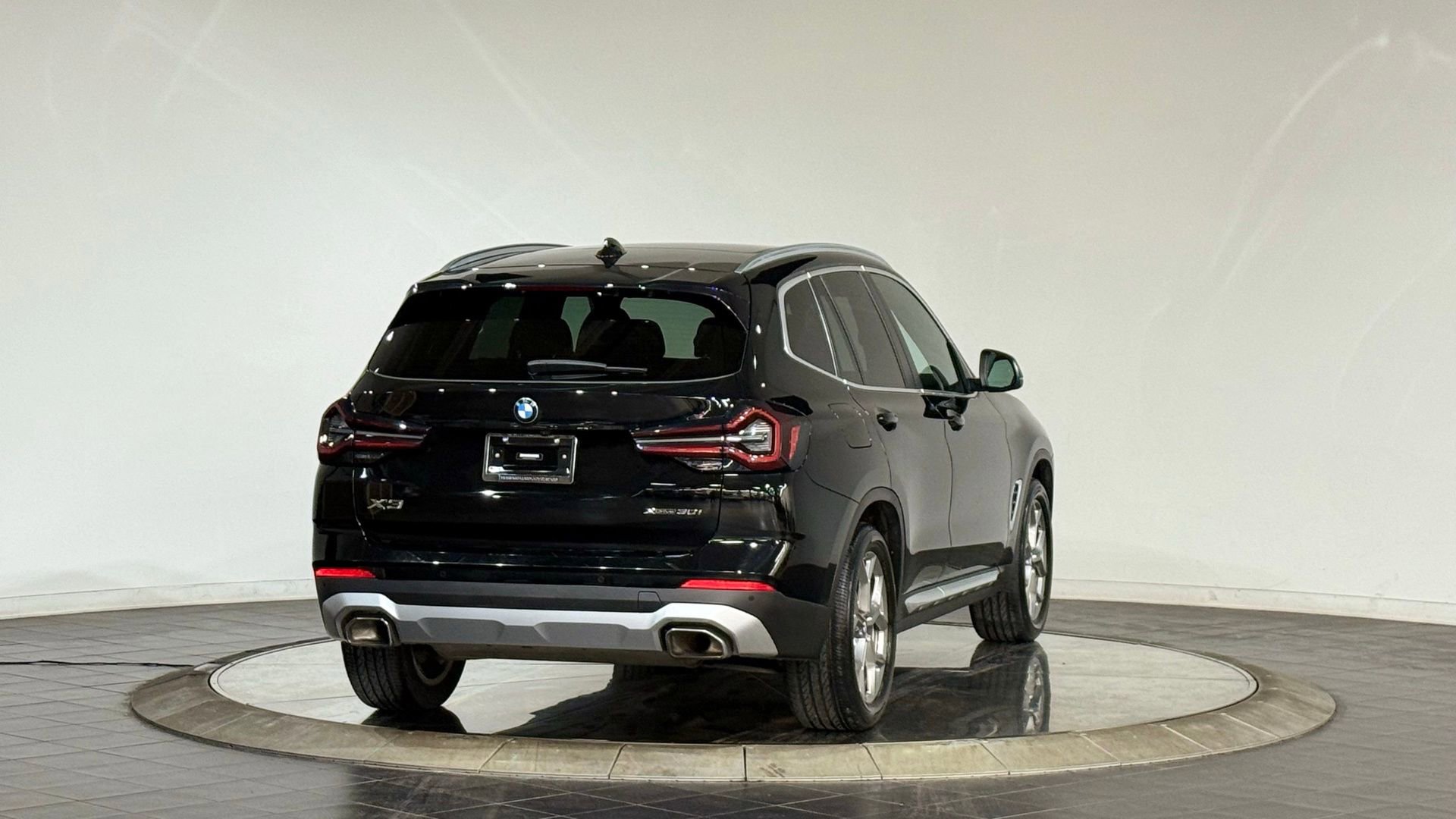 Used 2023 BMW X3 xDrive30i w/ Premium Package AWD/4WD image 10