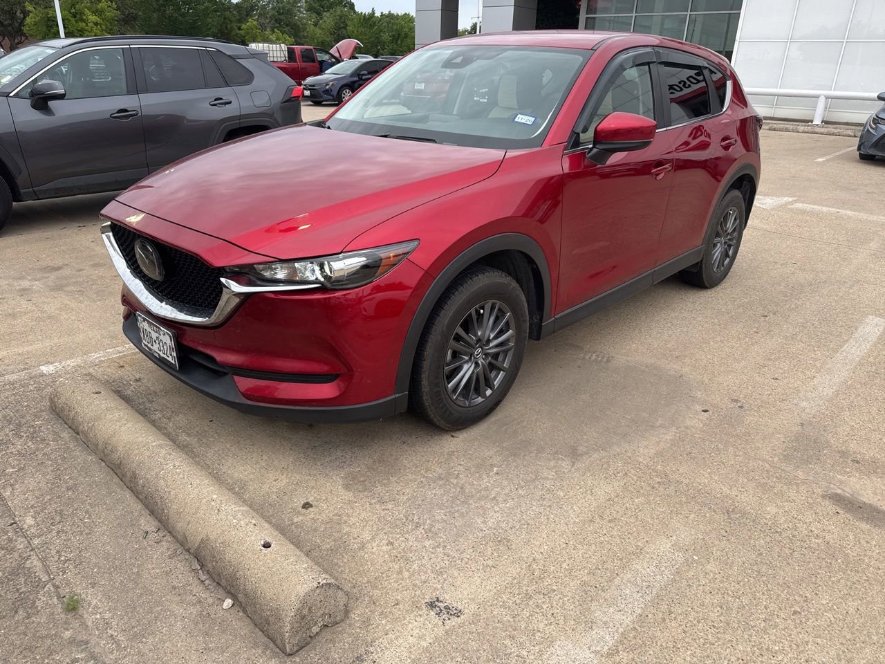 Used 2019 MAZDA CX-5 Touring FWD image 1