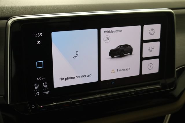 Used 2025 Volkswagen Atlas Cross Sport SE FWD image 23