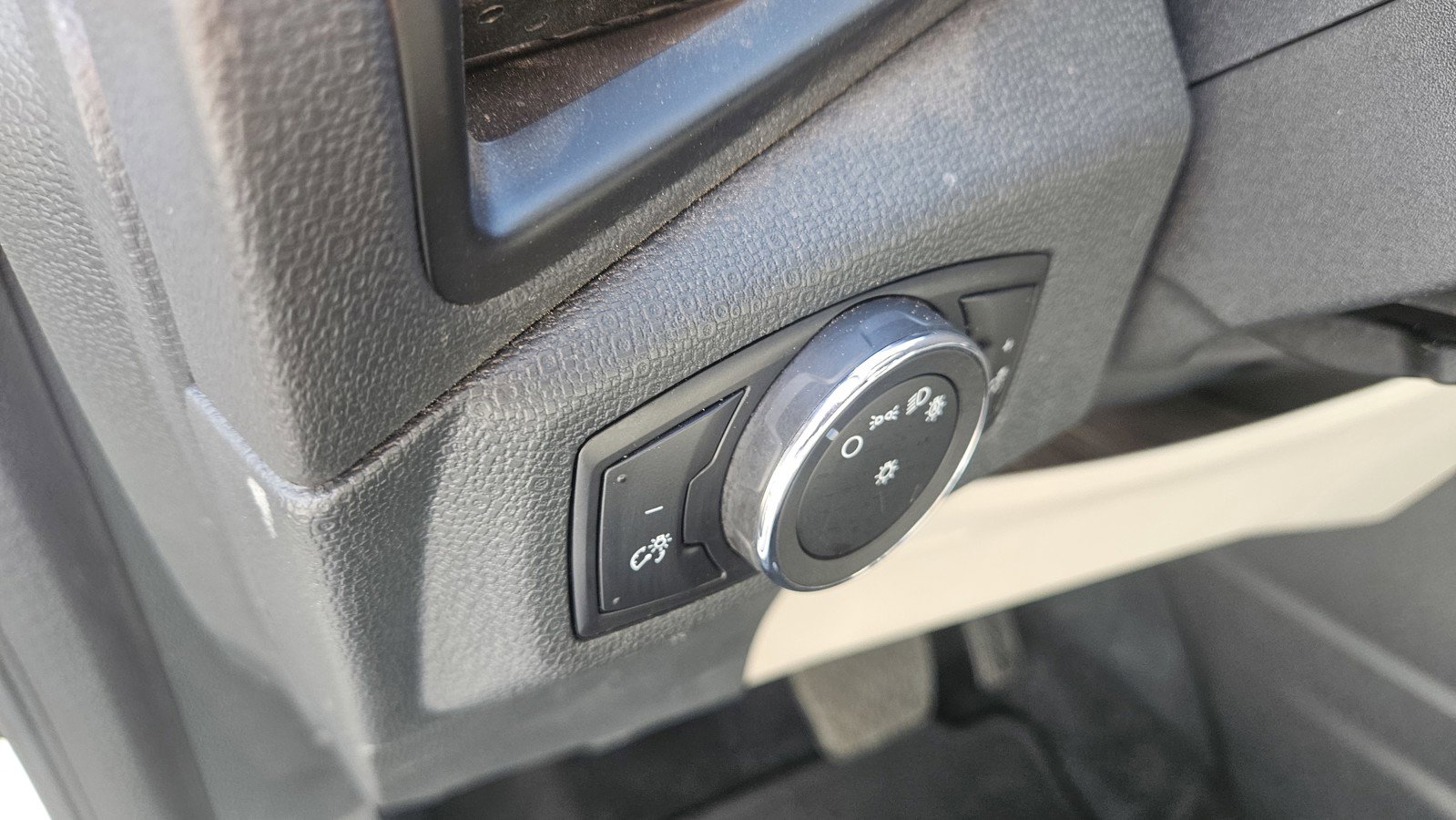 Used 2022 Ford EcoSport S image 19