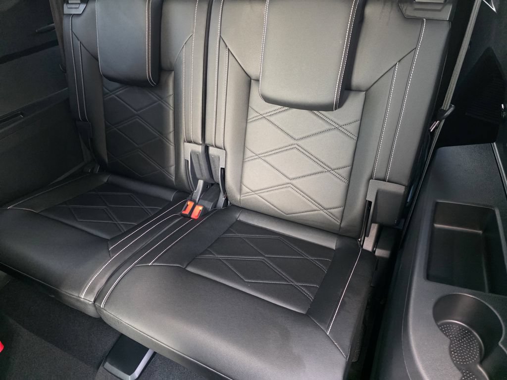 New 2026 Volkswagen Atlas SE FWD image 22