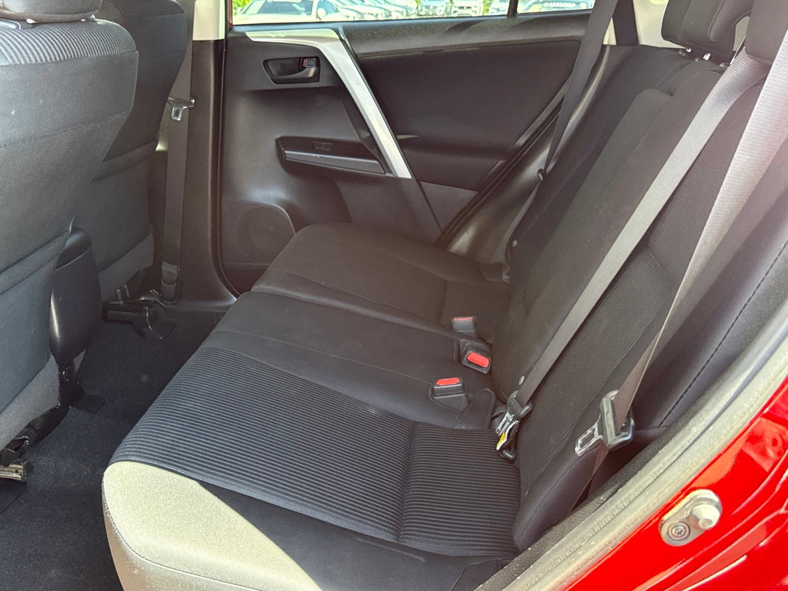 Used 2017 Toyota RAV4 LE FWD image 36