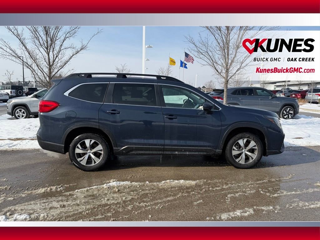 Used 2024 Subaru Ascent Premium w/ Convenience Package image 4
