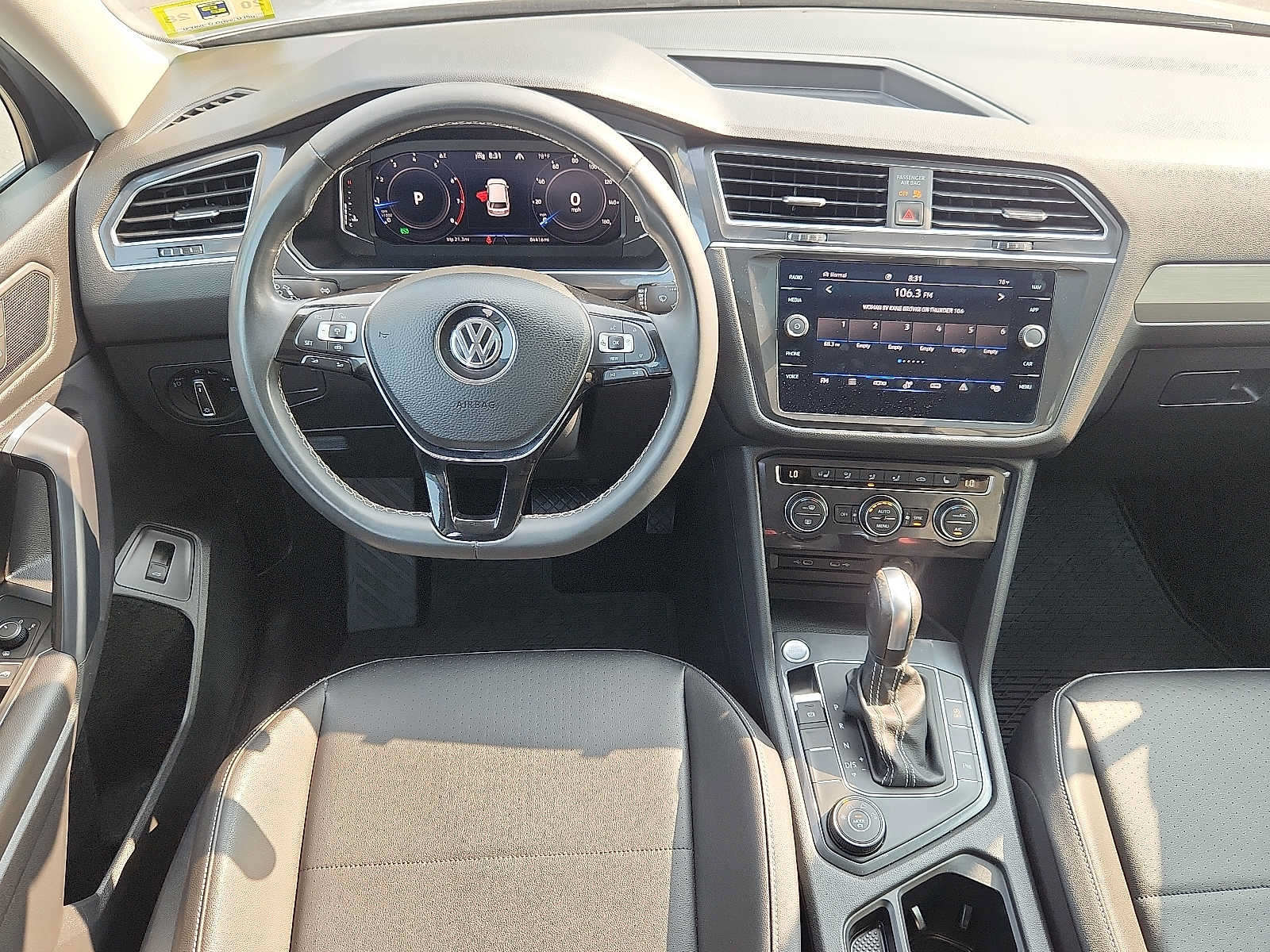 Used 2021 Volkswagen Tiguan SEL AWD/4WD image 11