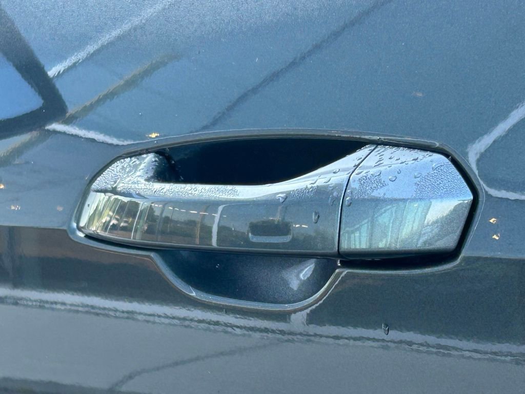 Used 2023 Audi e-tron S Premium Plus w/ Black Optic Package image 46