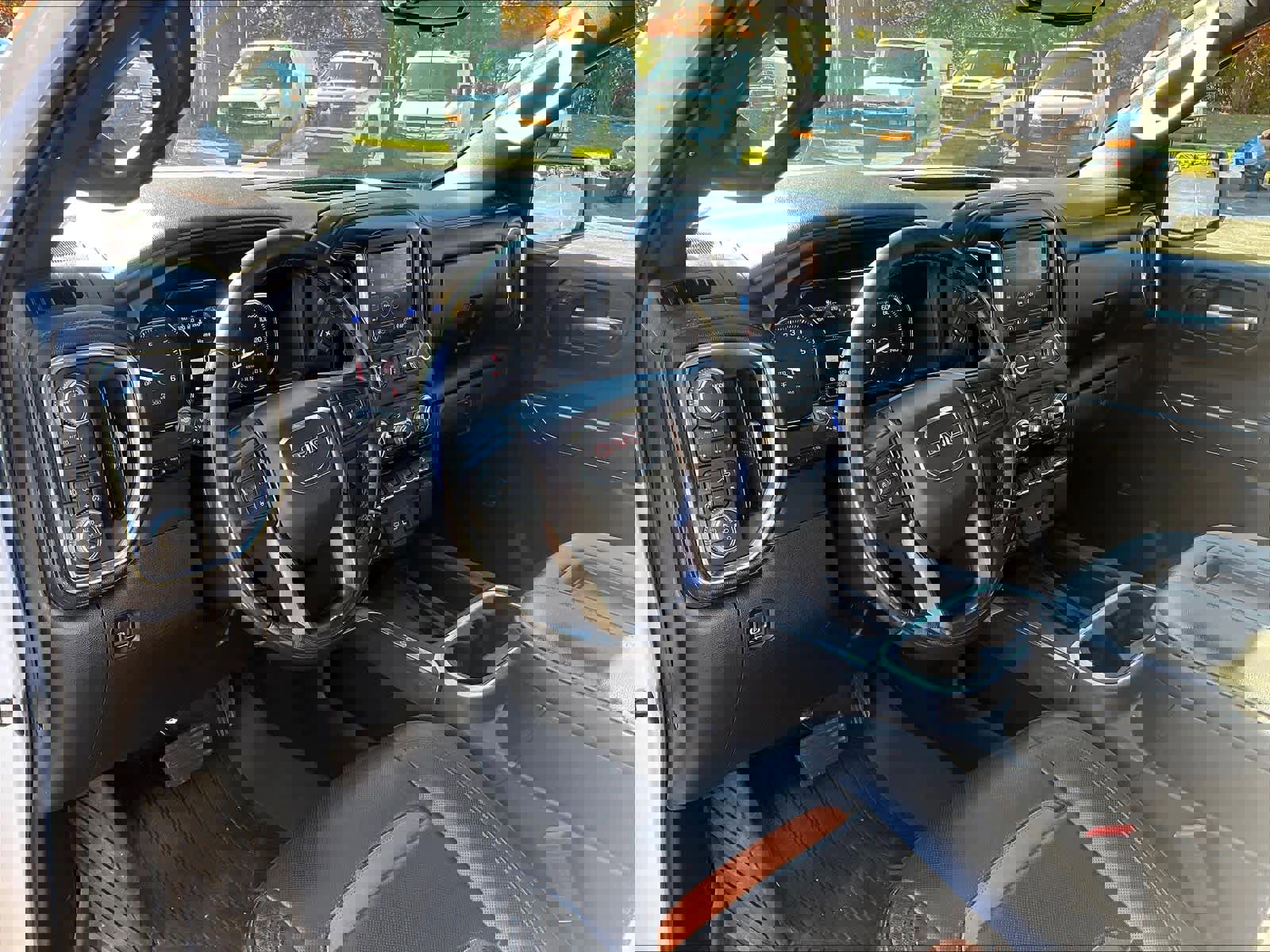 Used 2020 GMC Sierra 1500 AT4 w/ AT4 Premium Package image 8