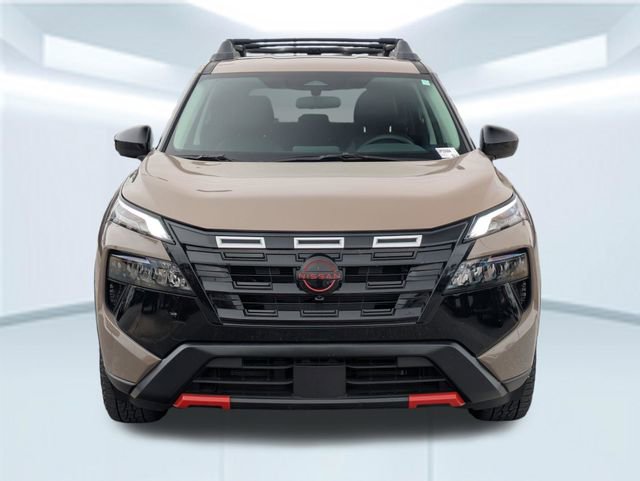 Certified 2025 Nissan Rogue SV image 11