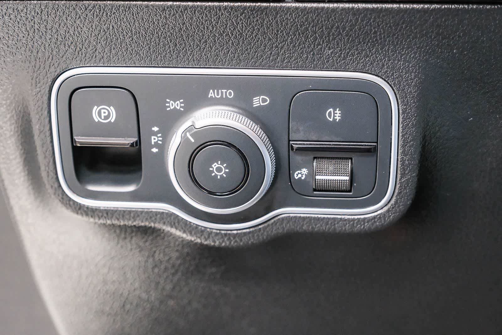 Certified 2023 Mercedes-Benz GLA 35 AMG 4MATIC image 29