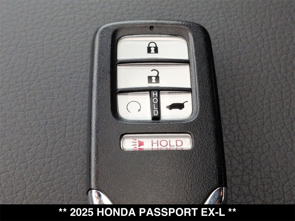 Used 2025 Honda Passport EX-L image 29
