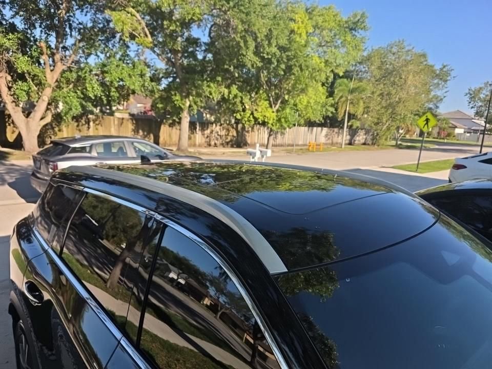 Certified 2023 INFINITI QX60 Luxe w/ Cargo Package FWD image 15