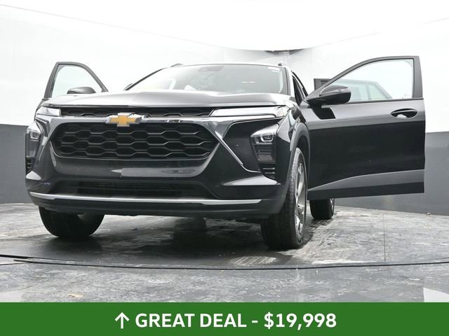 Used 2025 Chevrolet Trax LT image 69