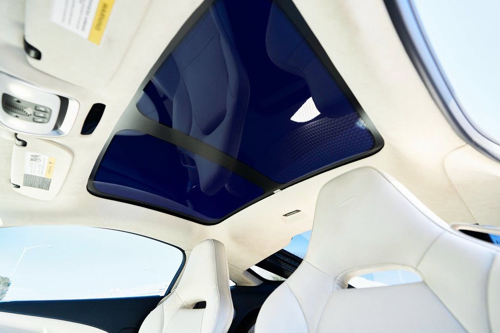 Used 2022 McLaren GT RWD image 45