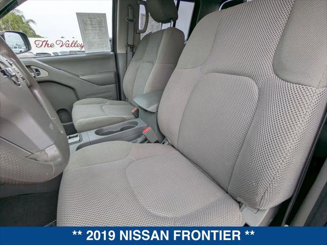Used 2019 Nissan Frontier SV image 13