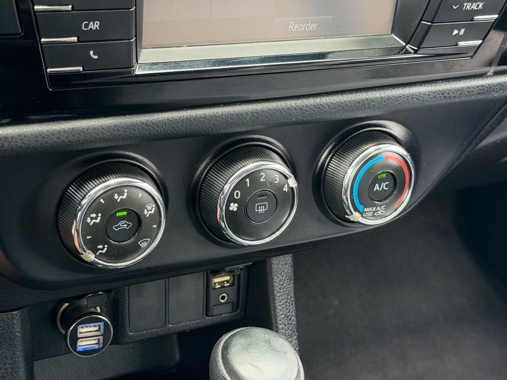 Used 2016 Toyota Corolla L FWD image 21