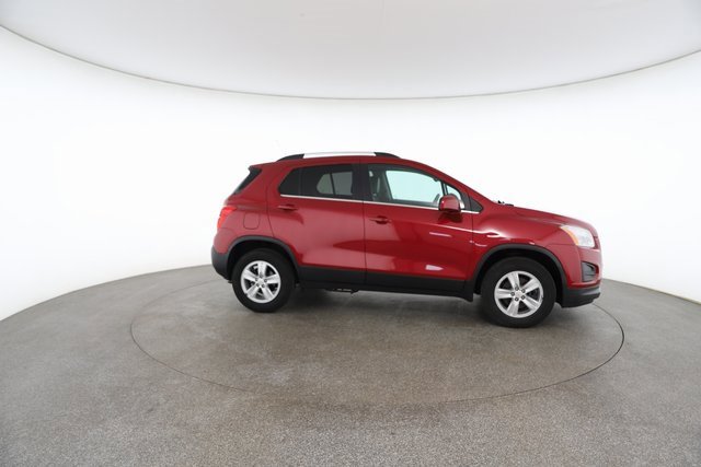 Used 2015 Chevrolet Trax LT w/ LT Sun and Sound Package image 23