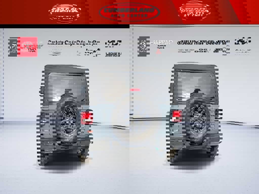 Used 2025 Jeep Wrangler Sport S image 7