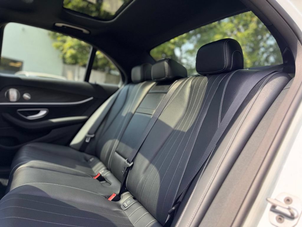 Used 2023 Mercedes-Benz E 350 4MATIC Sedan image 24