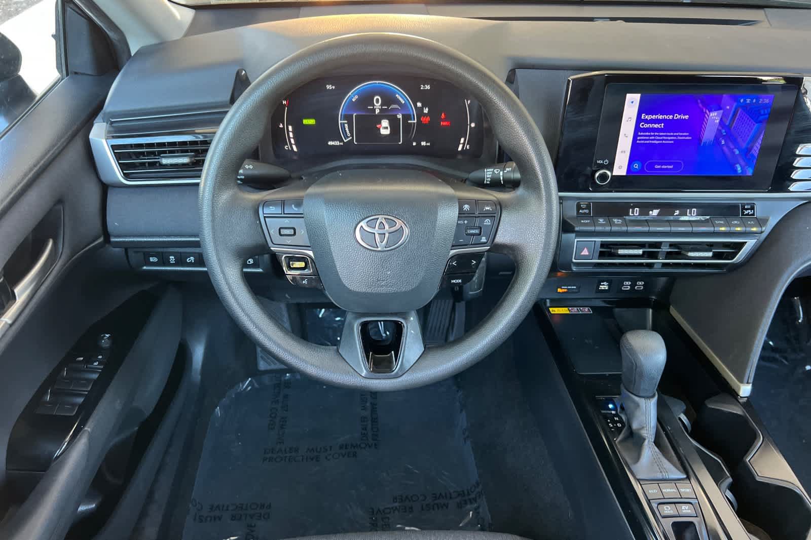 Used 2025 Toyota Camry LE FWD image 15