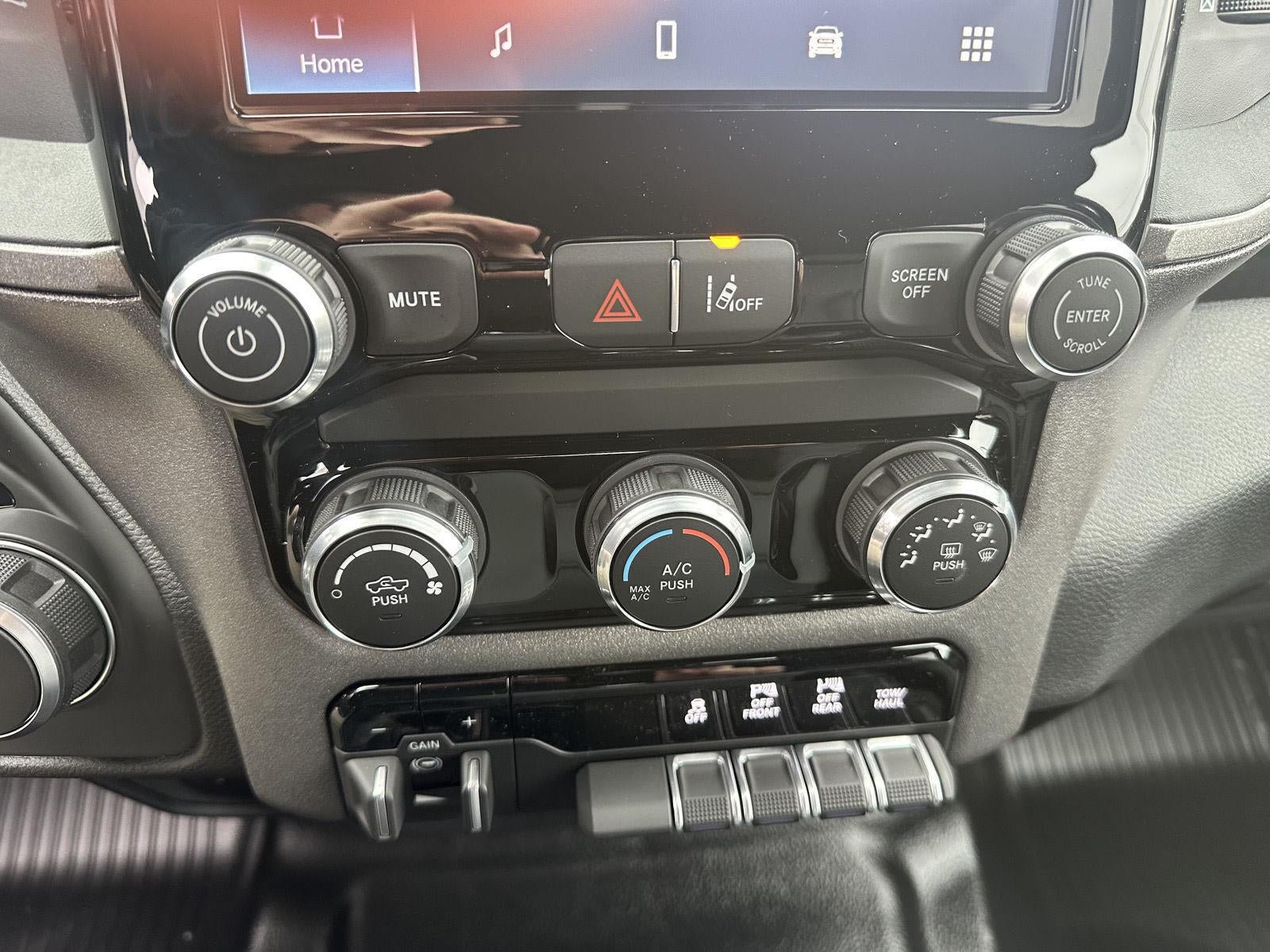 New 2026 RAM ProMaster 1500 w/ Convenience Group FWD image 2