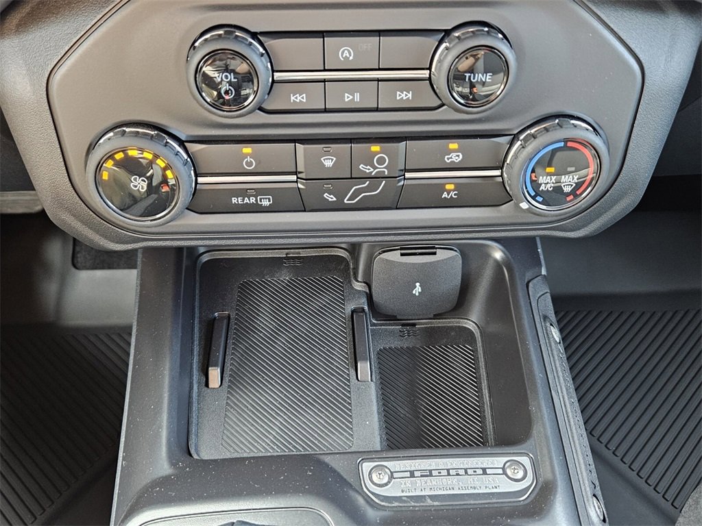 New 2025 Ford Bronco 4-Door image 20