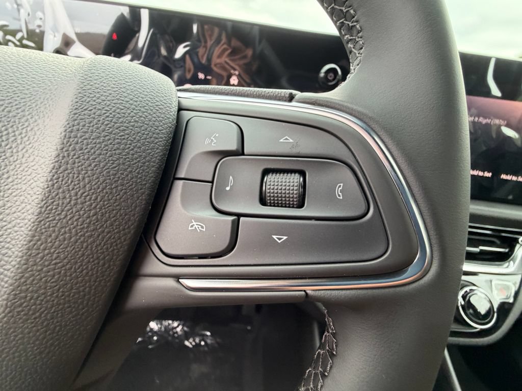 New 2026 Buick Envista Sport Touring FWD image 25