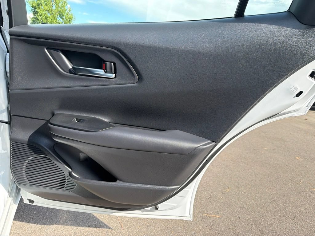 Used 2025 Toyota Prius Plug-In Hybrid FWD image 12