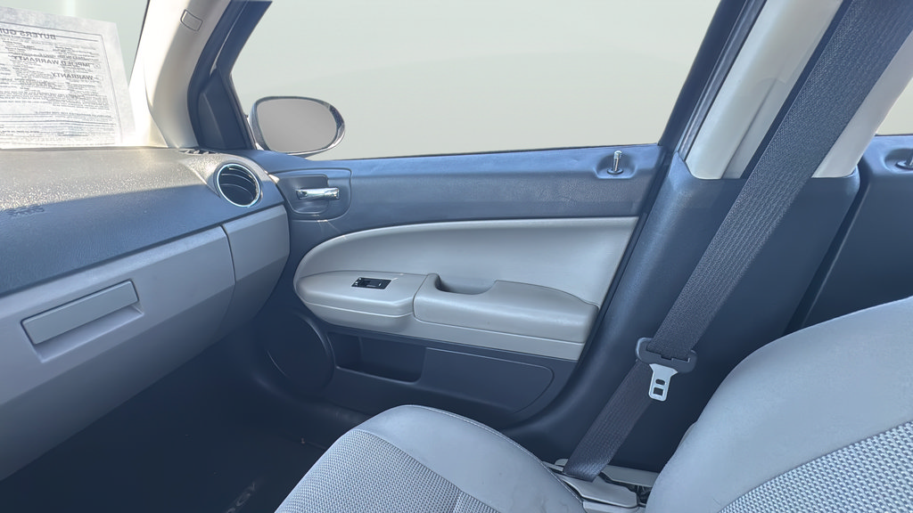Used 2012 Dodge Caliber SXT FWD image 14